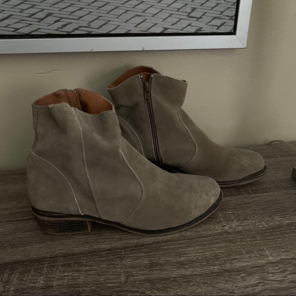 Suede MTNG Booties